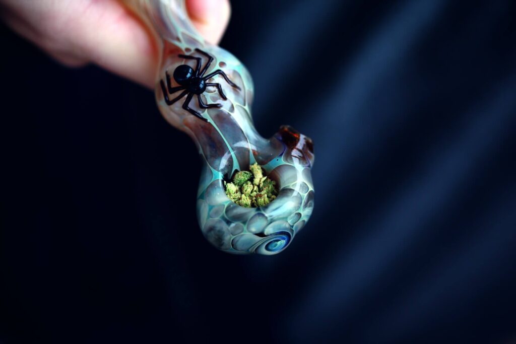 how to smoke weed from a bowl